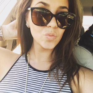 Meet your Posher, Lizzy